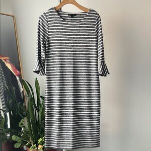 Banana Republic sweater 3/4 sleeve Striped Black and White Dress 6